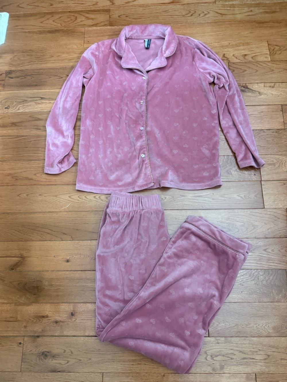 🖤Jaclyn Intimates Pink Heart Velour Pajamas